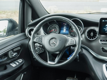 Mercedes-Benz V 300 d 4M Avantgarde Edition lang Night AHK