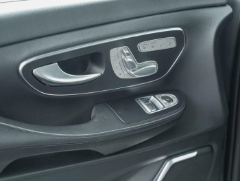 Mercedes-Benz V 300 d 4M Avantgarde Edition lang AMG AHK 360?