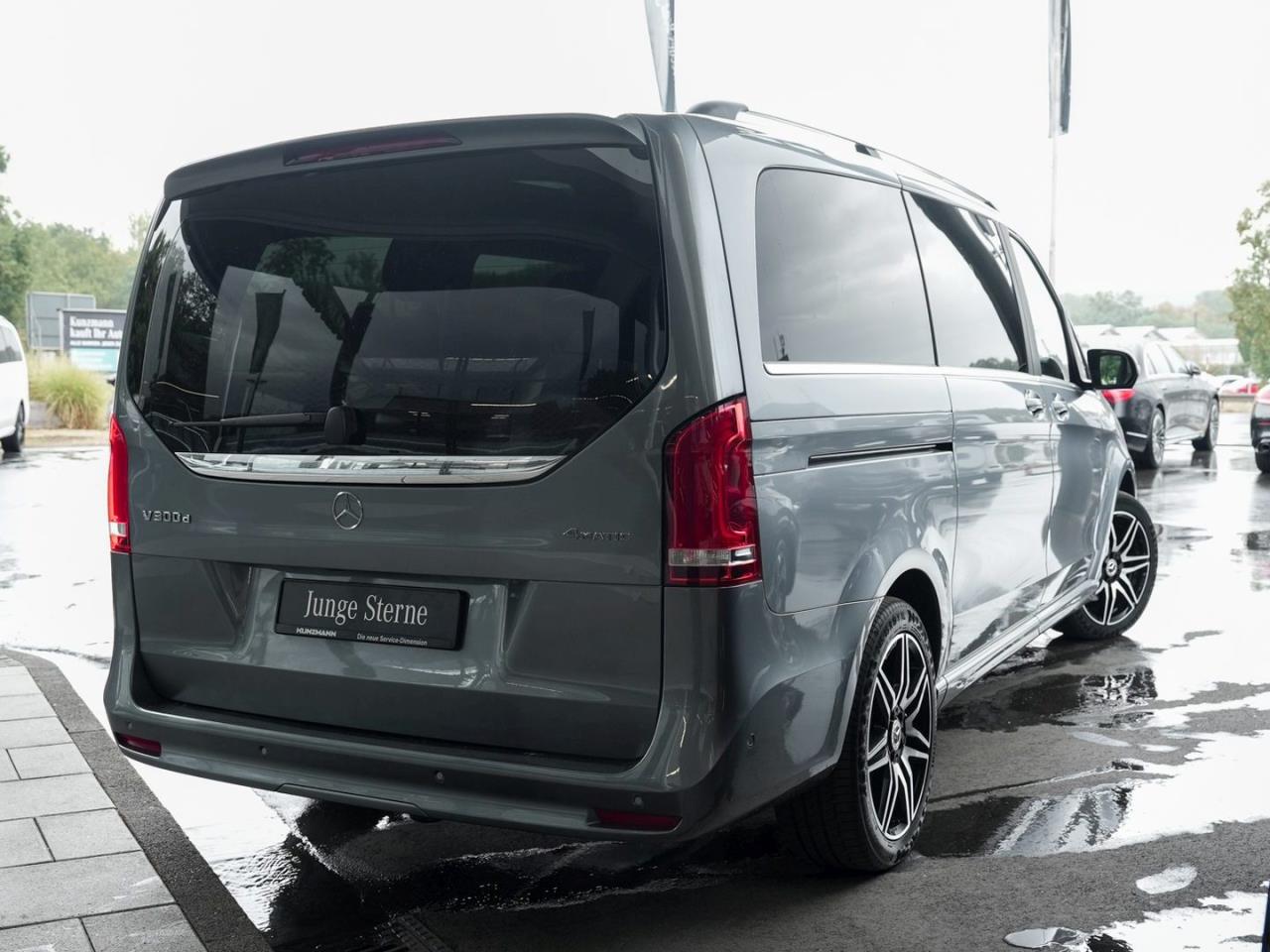Mercedes-Benz V 300 d 4M Avantgarde Edition lang AMG AHK 360?