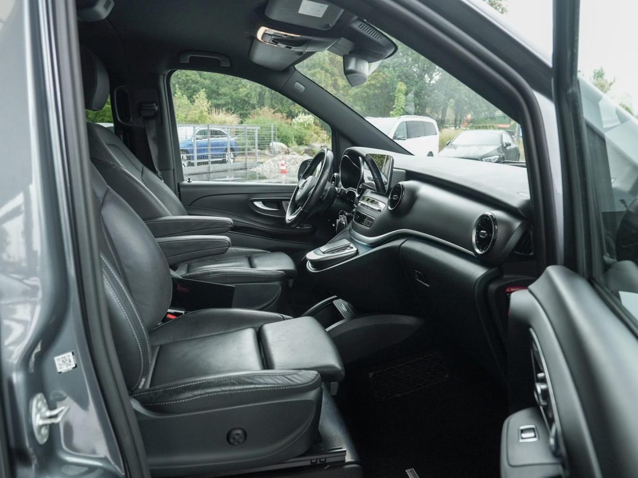 Mercedes-Benz V 300 d 4M Avantgarde Edition lang AMG AHK 360?