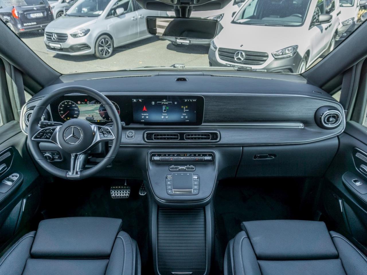 Mercedes-Benz V 300 d 4M Avantgarde lang Panorama 360° AHK