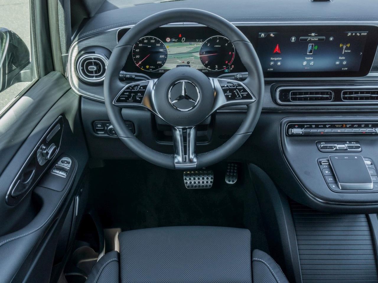 Mercedes-Benz V 300 d 4M Avantgarde lang Panorama 360° AHK