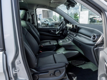 Mercedes-Benz V 300 d 4M AVANTGARDE Lang AMG Night Panorama
