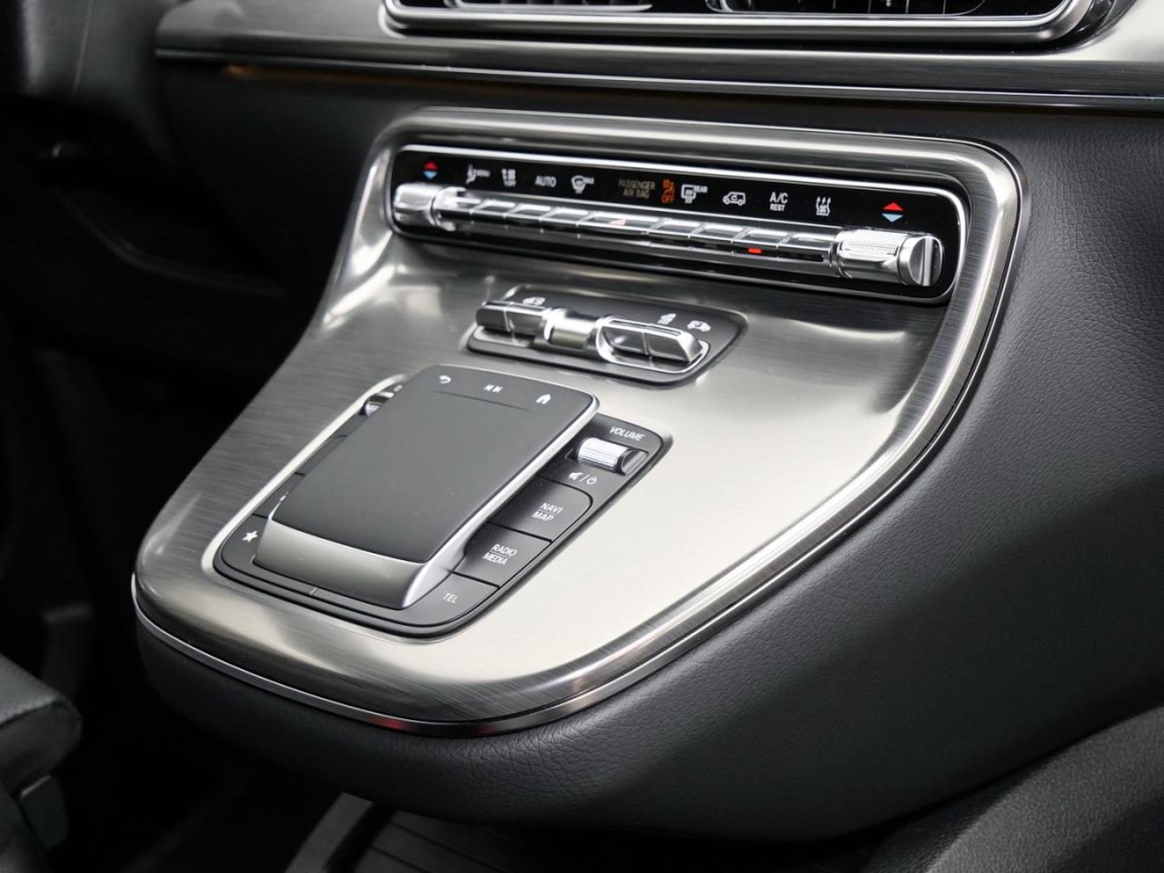 Mercedes-Benz V 300 d 4M EXCLUSIVE Lang 360° AHK NP 111.661 €