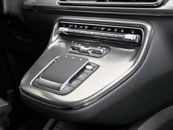 Mercedes-Benz V 300 d 4M EXCLUSIVE Lang 360° AHK NP 111.661 €