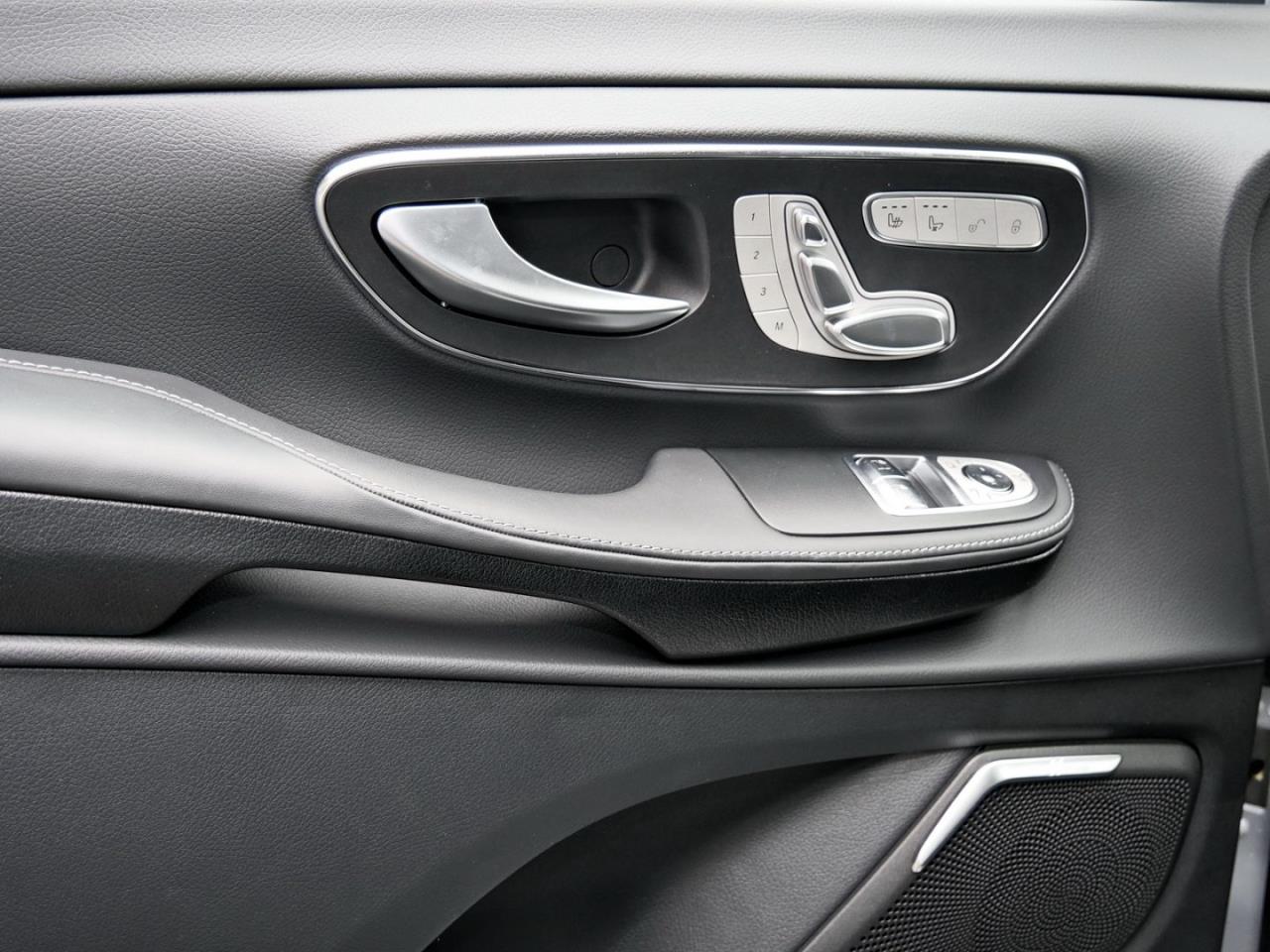 Mercedes-Benz V 300 d 4M EXCLUSIVE Lang 360° AHK NP 111.661 €