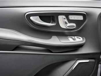 Mercedes-Benz V 300 d 4M EXCLUSIVE Lang 360° AHK NP 111.661 €
