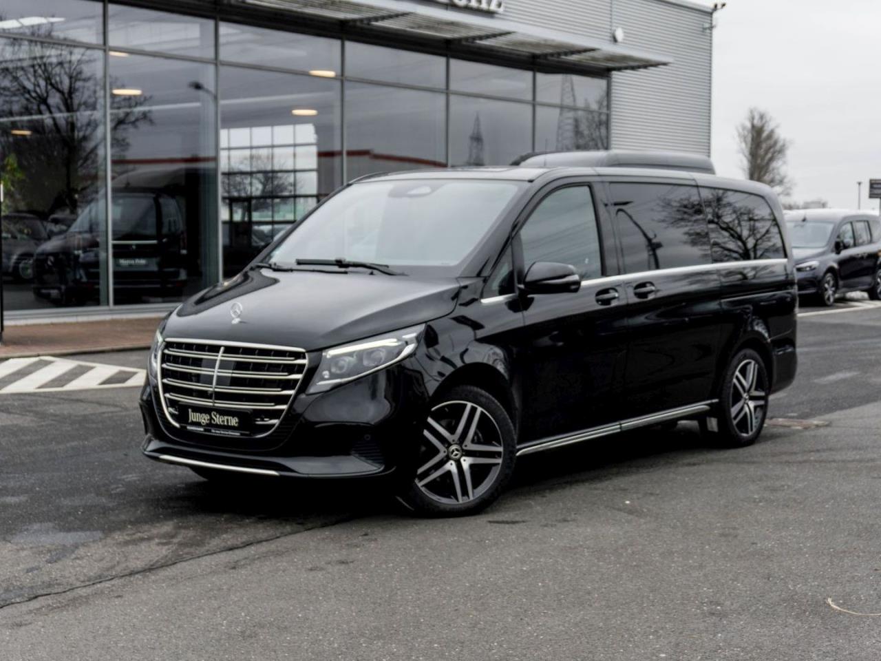 Mercedes-Benz V-Klasse V 300 d 4M EXCLUSIVE Lang Van / Kleinbus obsidianschwarz