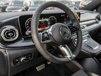 Mercedes-Benz V 300 d 4MATIC STYLE Lang Panorama Distronic AHK