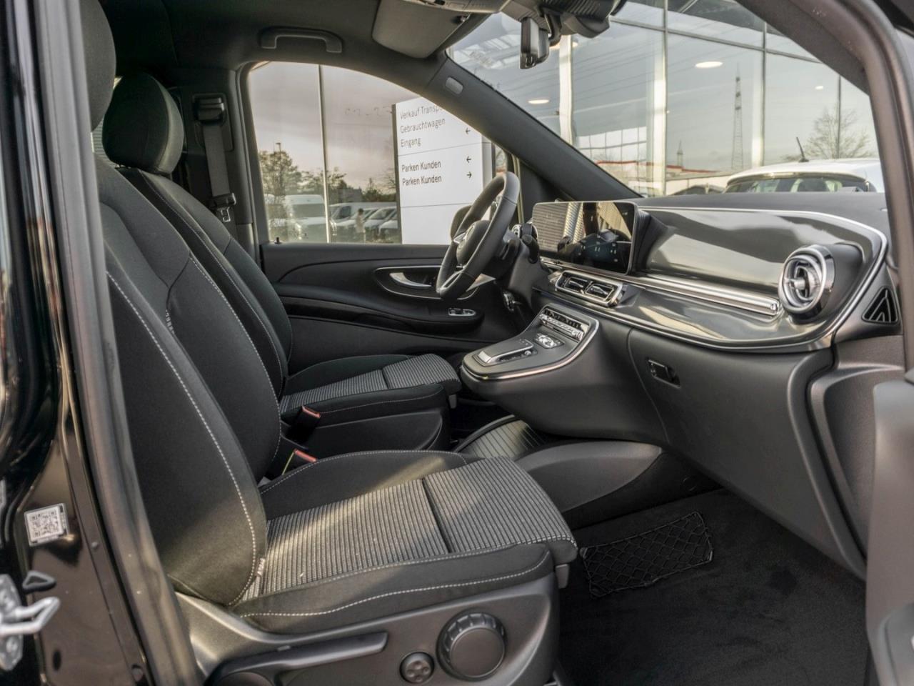 Mercedes-Benz V 300 d 4MATIC STYLE Lang Panorama Distronic AHK