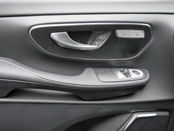 Mercedes-Benz V 300 d AVANTGARDE Extralang AMG Distronic 360°