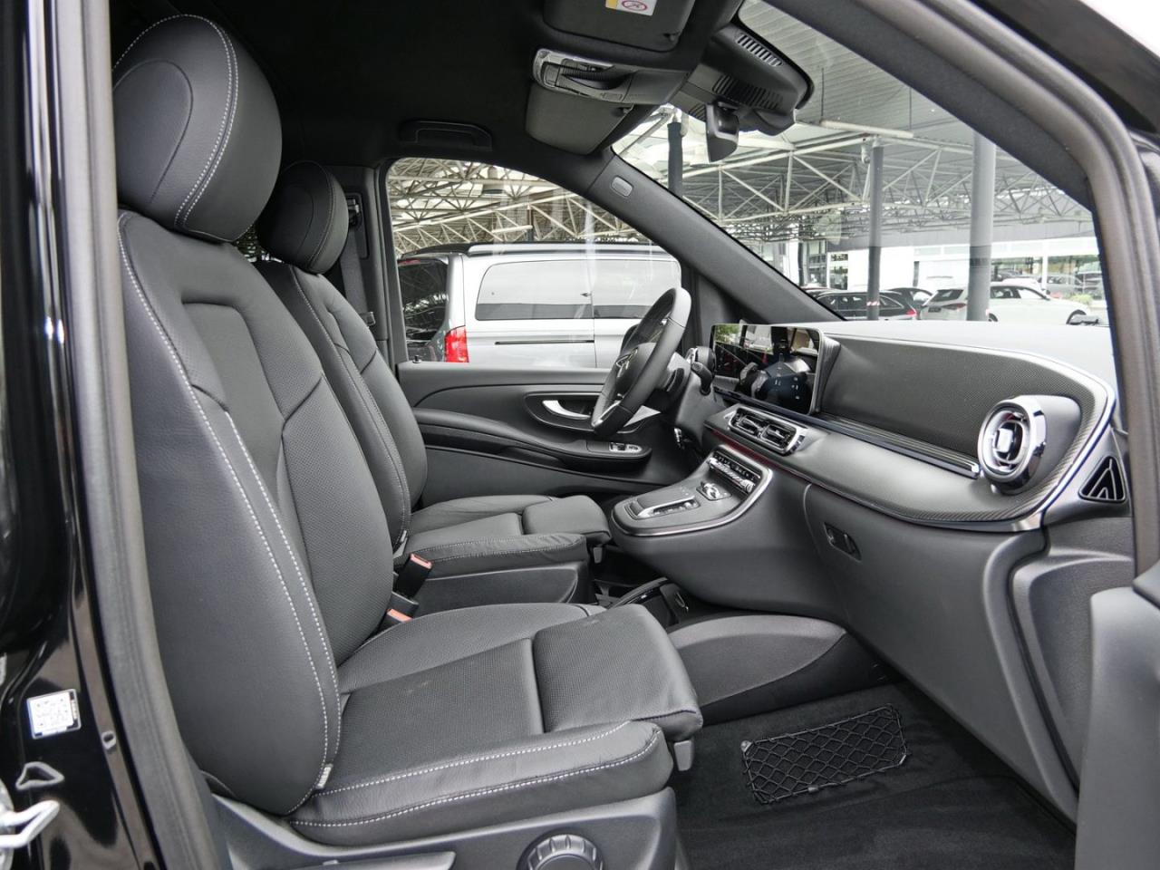 Mercedes-Benz V 300 d AVANTGARDE Extralang AMG Distronic 360°