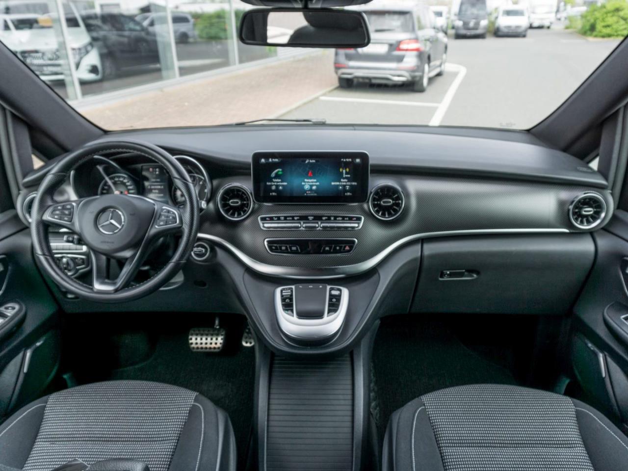 Mercedes-Benz V 300 d Edition kompakt AMG Night AHK Burmester
