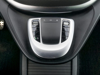 Mercedes-Benz V 300 d Edition kompakt AMG Night AHK Burmester