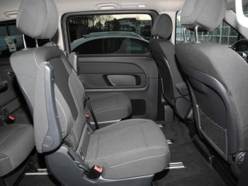 Mercedes-Benz V 300 d lang Style Distronic Easy Pack 360°