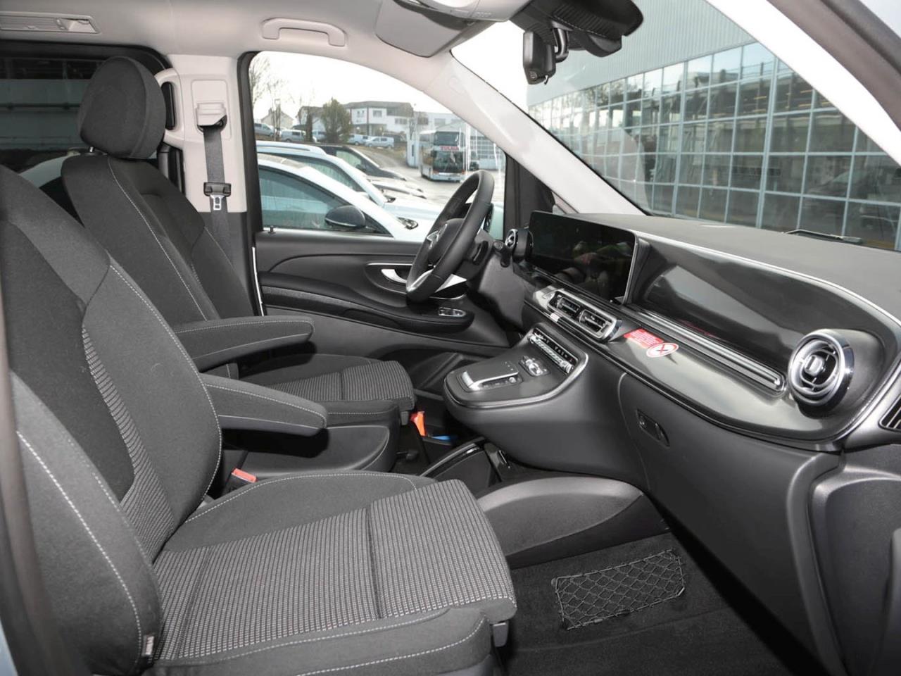 Mercedes-Benz V 300 d lang Style Distronic Easy Pack 360°