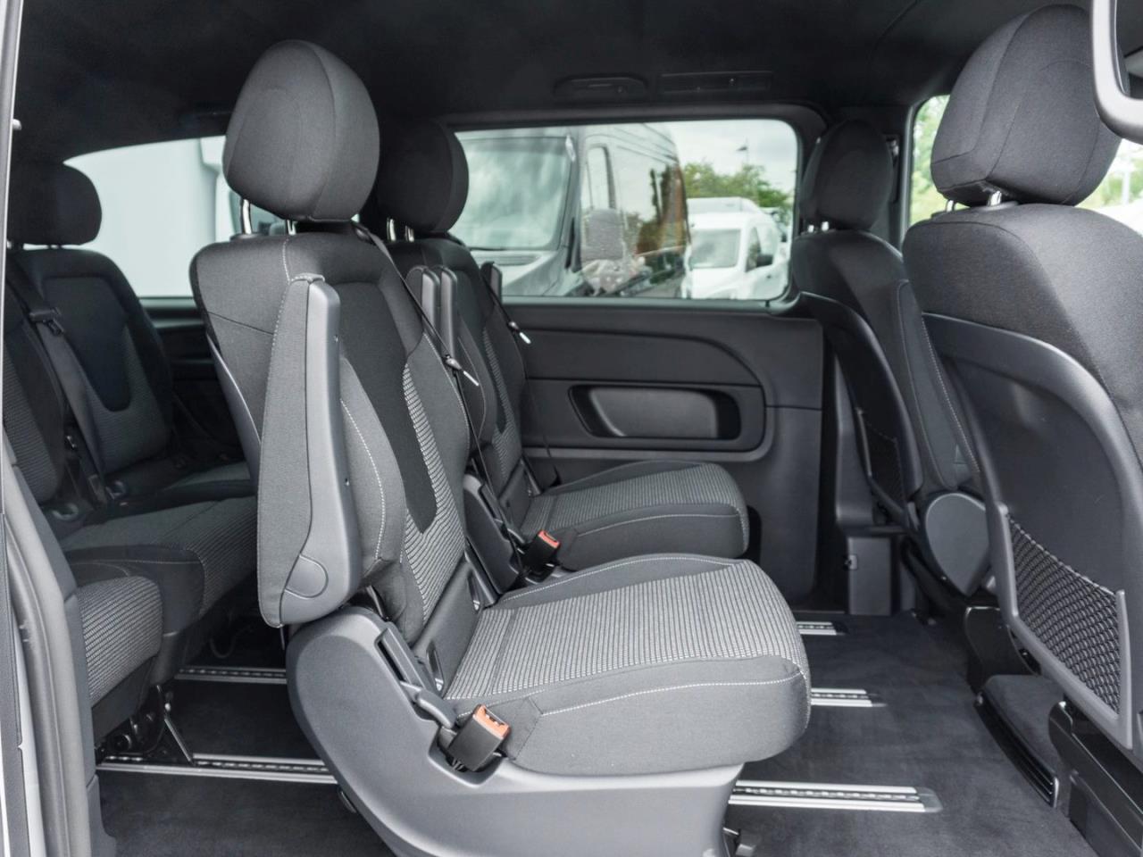 Mercedes-Benz V 300 d STYLE Lang AMG Standhzg Distronic AHK
