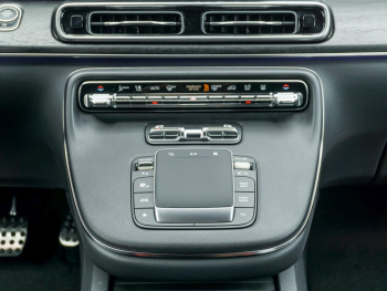 Mercedes-Benz V 300 d STYLE Lang AMG Standhzg Distronic AHK