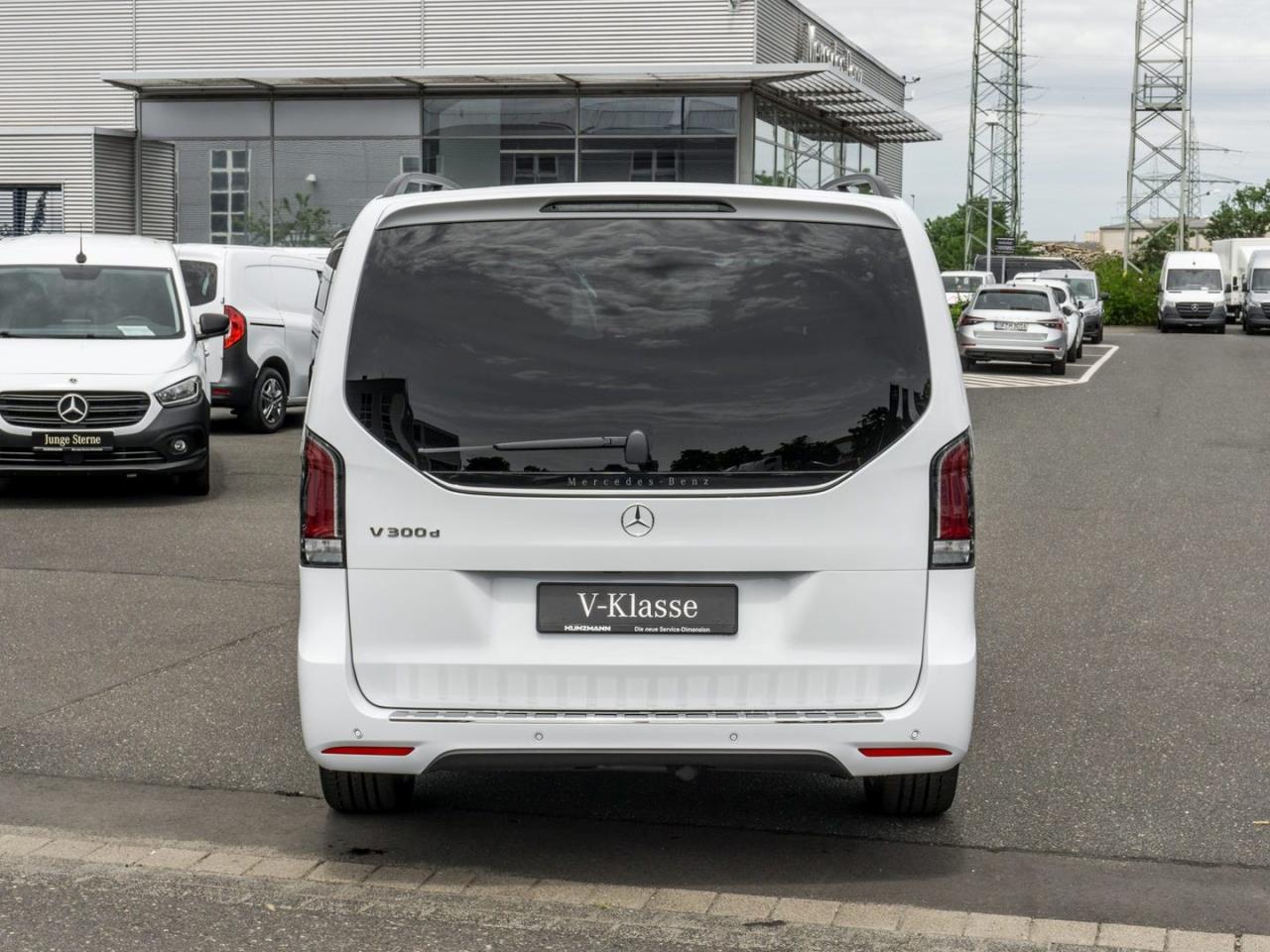 Mercedes-Benz V 300 d STYLE Lang AMG Standhzg Distronic AHK