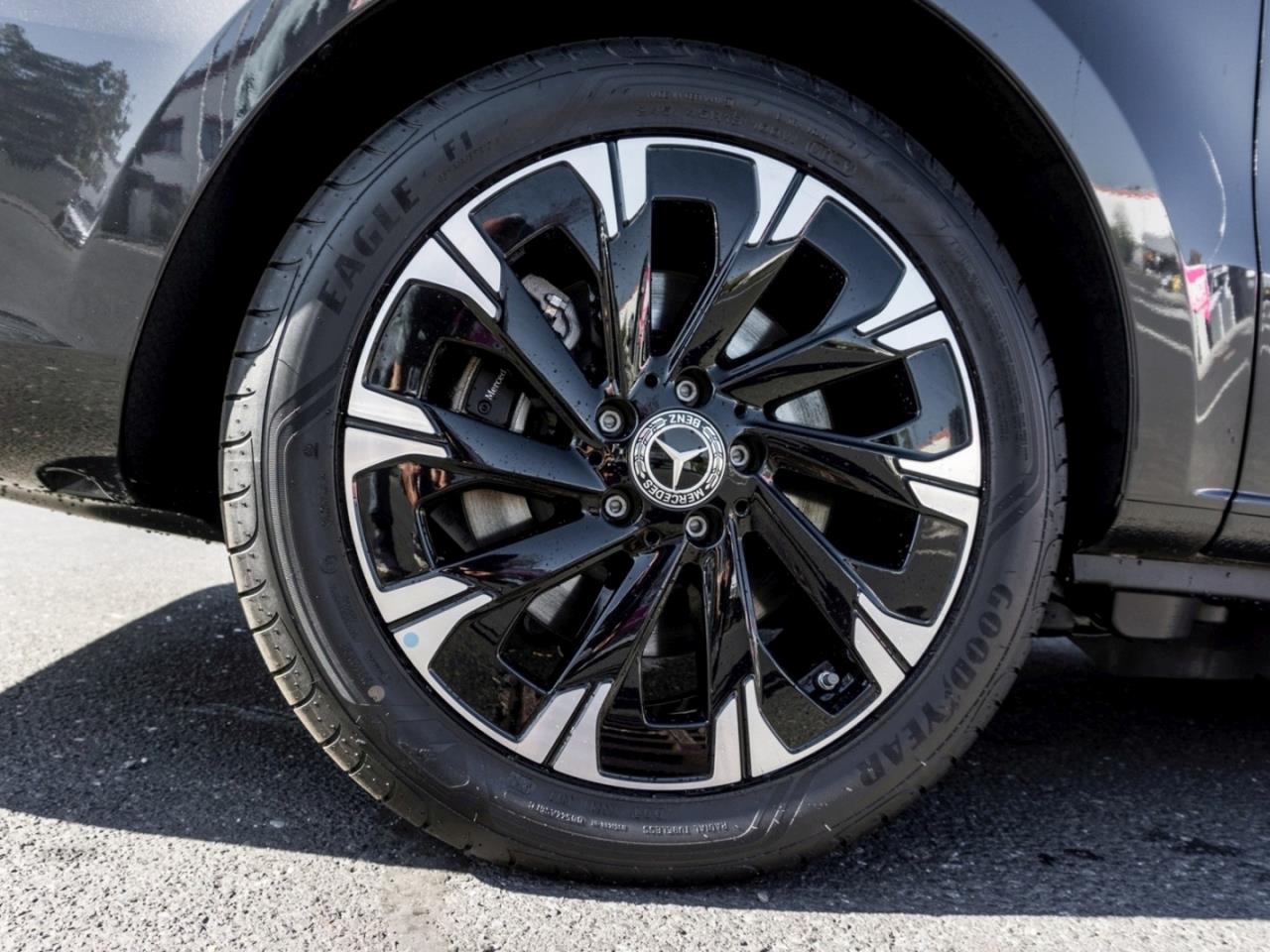 Mercedes-Benz V 300 d Style lang Panorama Standhzg Distronic