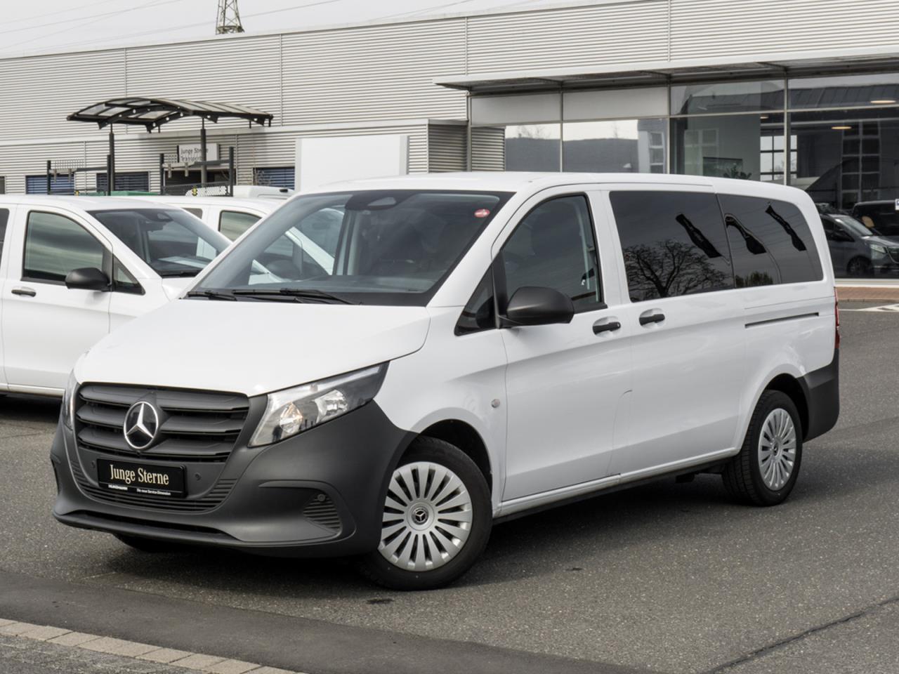 Mercedes-Benz Vito Vito 114 CDI Tourer PRO Lang Van / Kleinbus arktikweiss