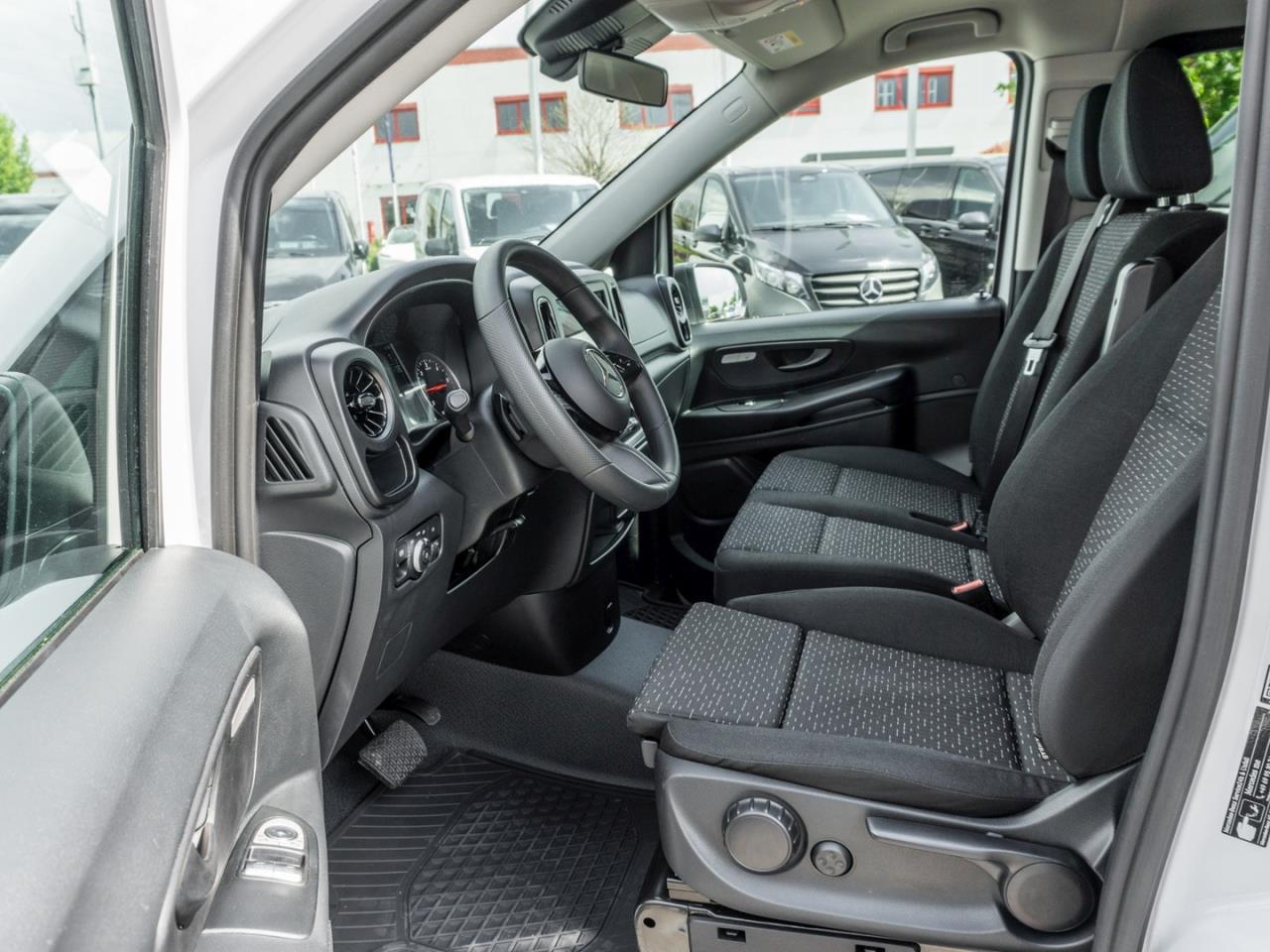 Mercedes-Benz Vito 114 CDI Tourer PRO Lang Navi Kamera