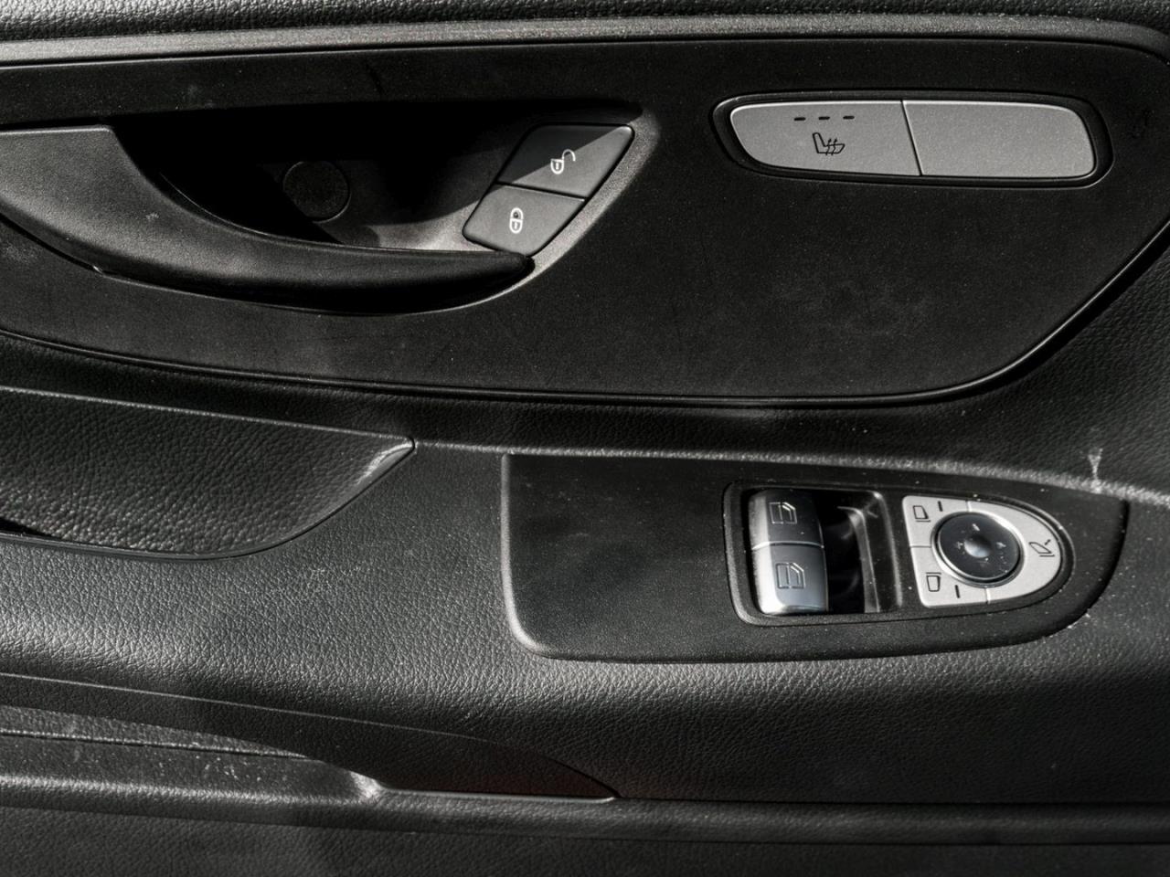 Mercedes-Benz Vito 116 CDI 4x4 Tourer PRO Extralang Navi AHK