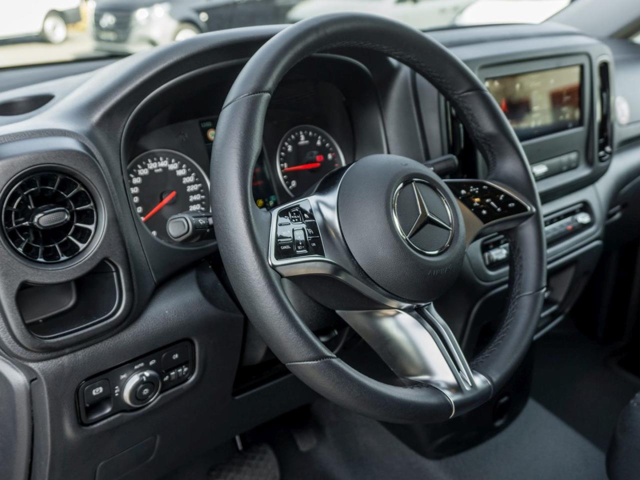 Mercedes-Benz Vito 116 CDI 4x4 Tourer PRO Extralang Navi AHK