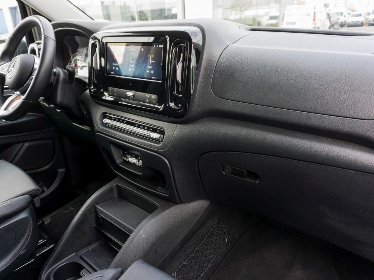 Mercedes-Benz Vito 119 CDI 4x4 Tourer SELECT Extralang AHK 360?