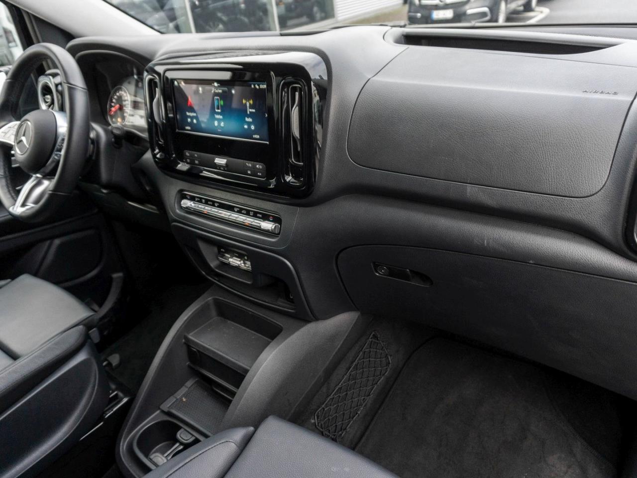 Mercedes-Benz Vito 119 CDI 4x4 Tourer SELECT Extralang AHK 360?