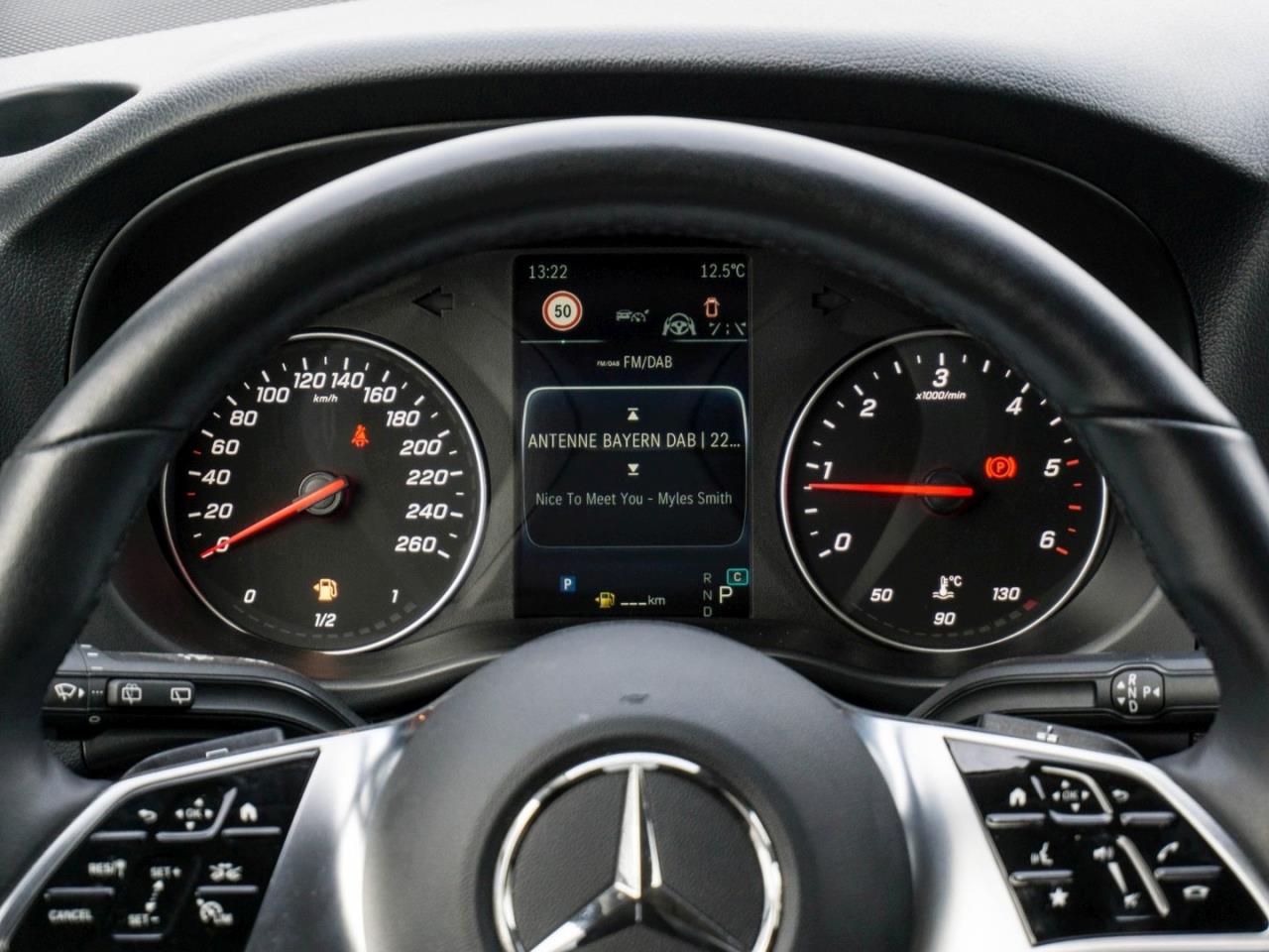 Mercedes-Benz Vito 119 CDI 4x4 Tourer SELECT Extralang AHK 360?