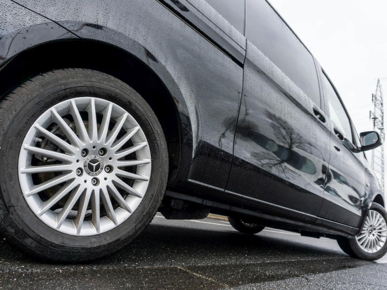 Mercedes-Benz Vito 119 CDI 4x4 Tourer SELECT Extralang AHK 360?