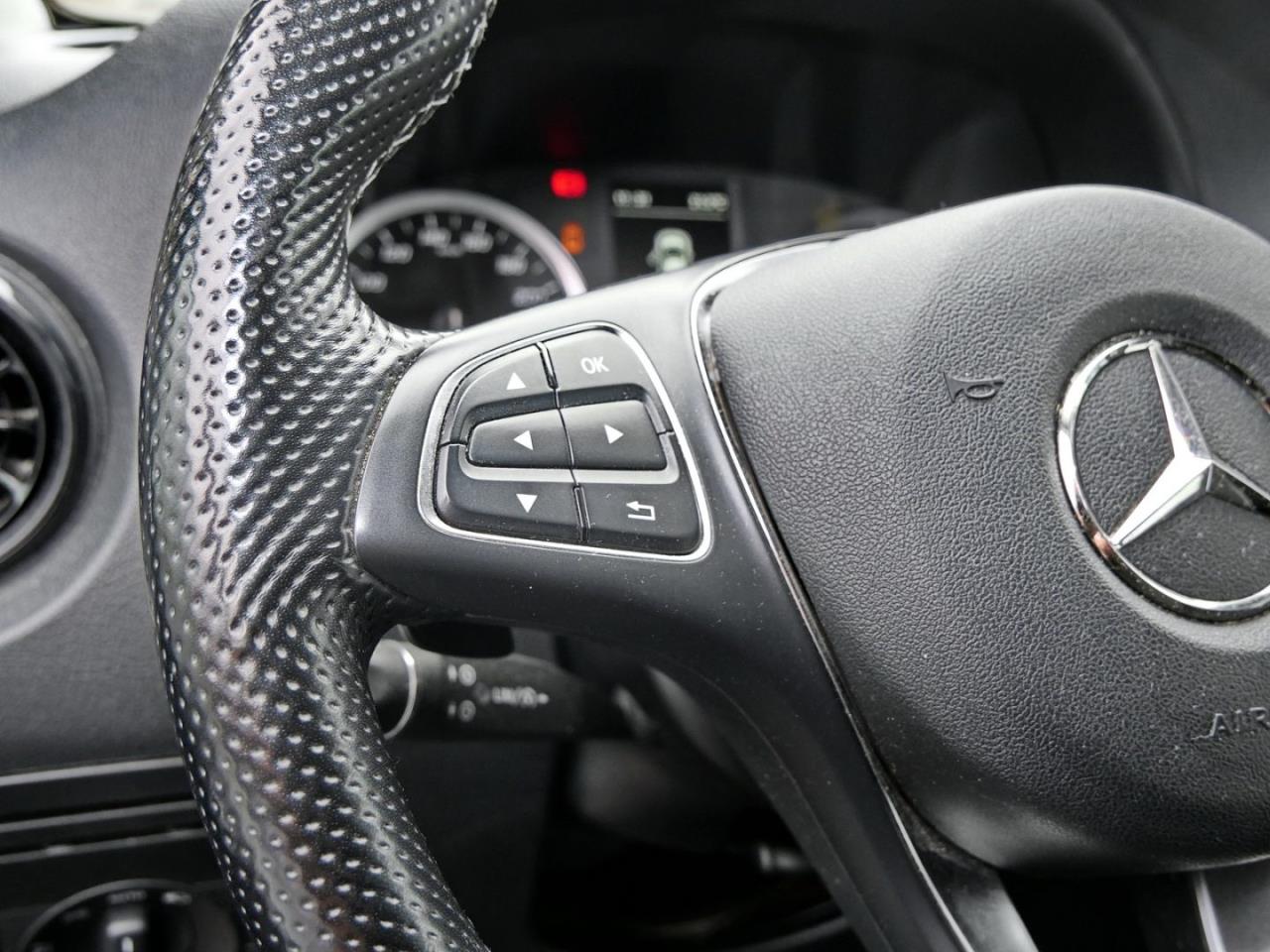Mercedes-Benz Vito 119 CDI Mixto Kompakt Navi Kamera Tempmatic