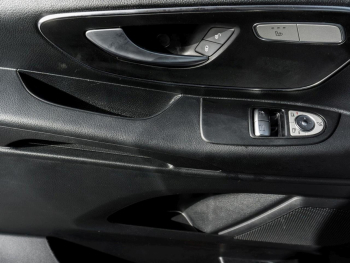 Mercedes-Benz Vito 119 CDI Tourer SELECT Extralang AHK 360° SHZ