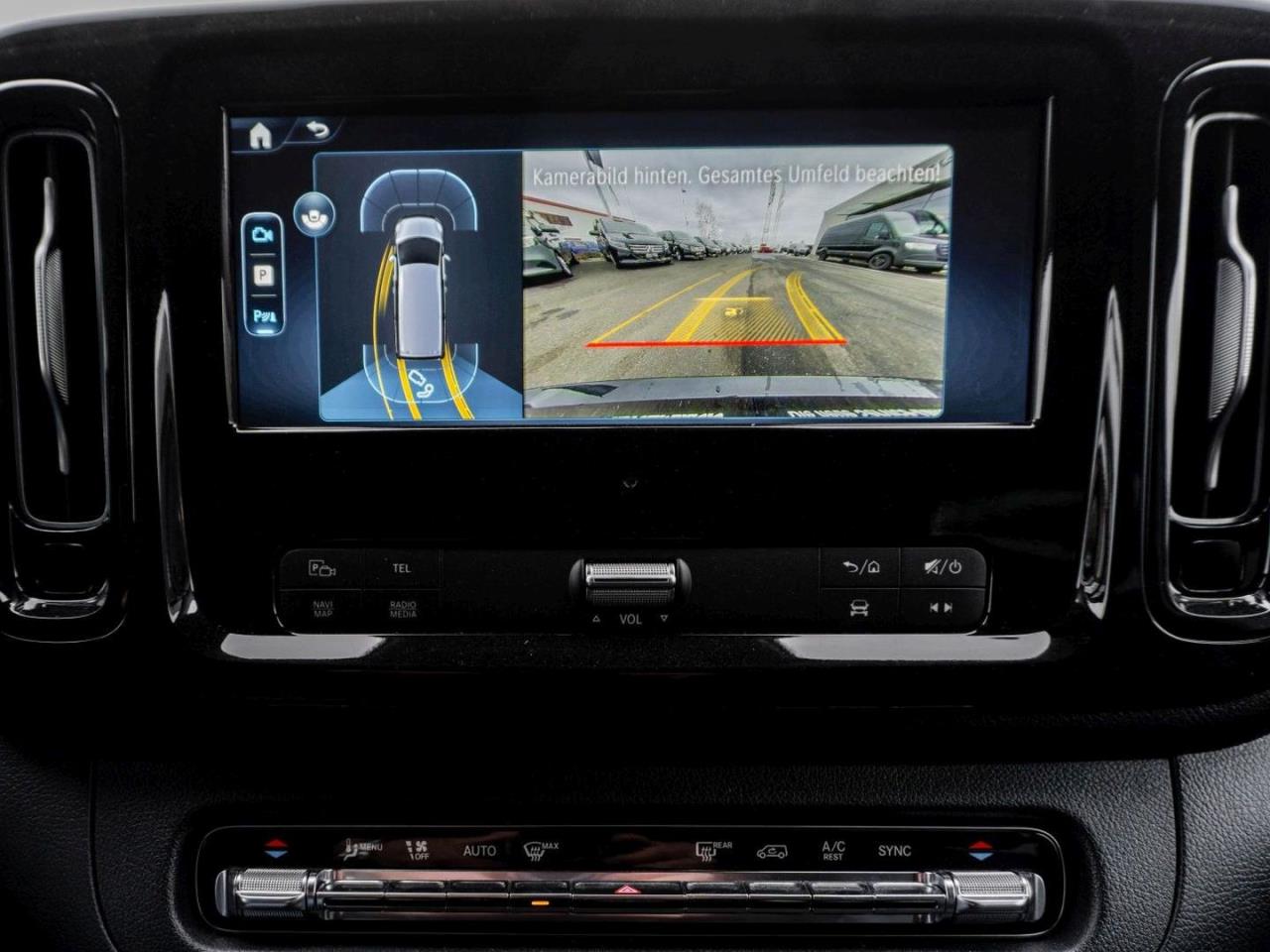 Mercedes-Benz Vito 124 CDI 4x4 Tourer PRO Lang Distronic AHK