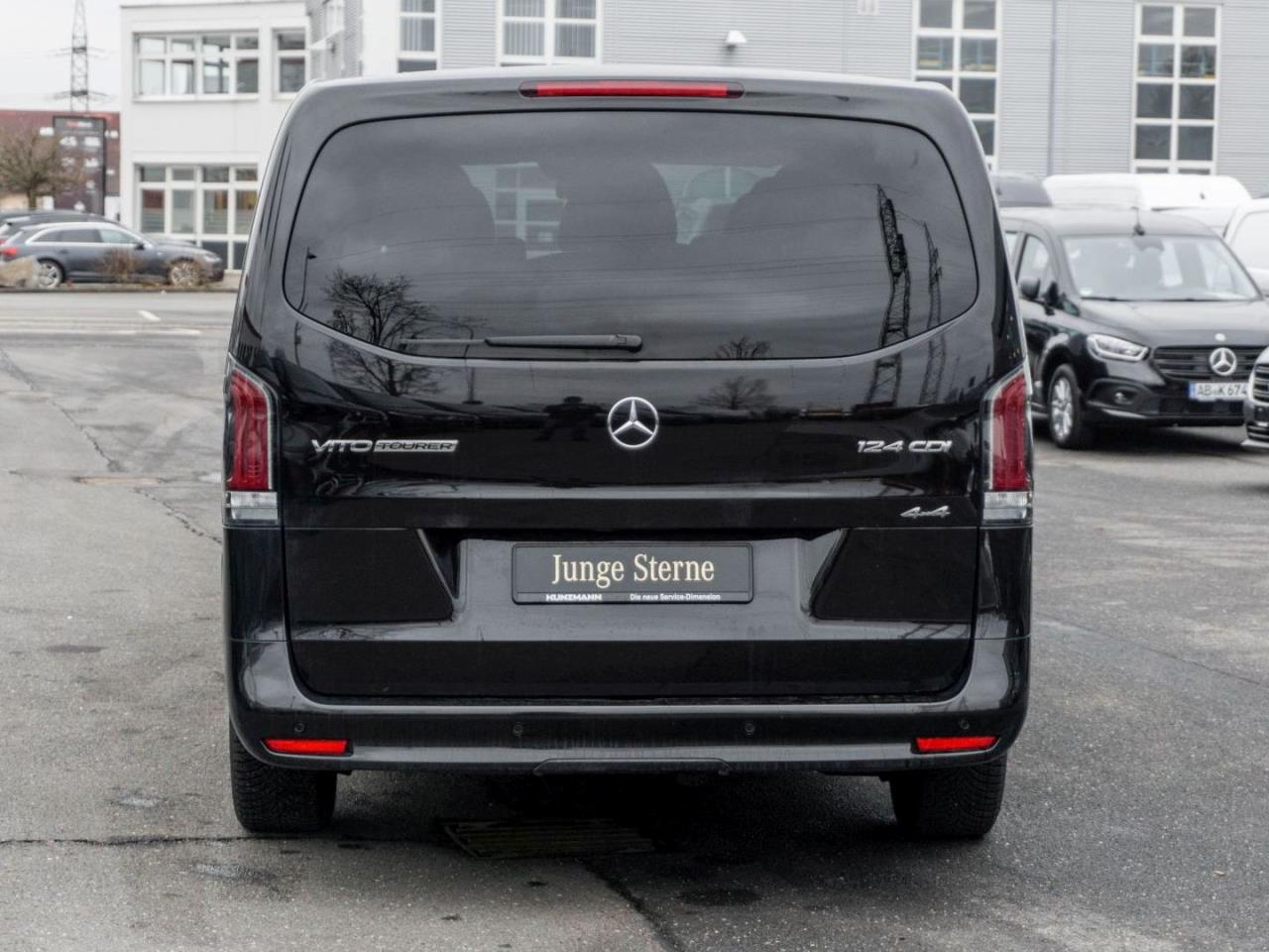 Mercedes-Benz Vito 124 CDI 4x4 Tourer PRO Lang Distronic AHK