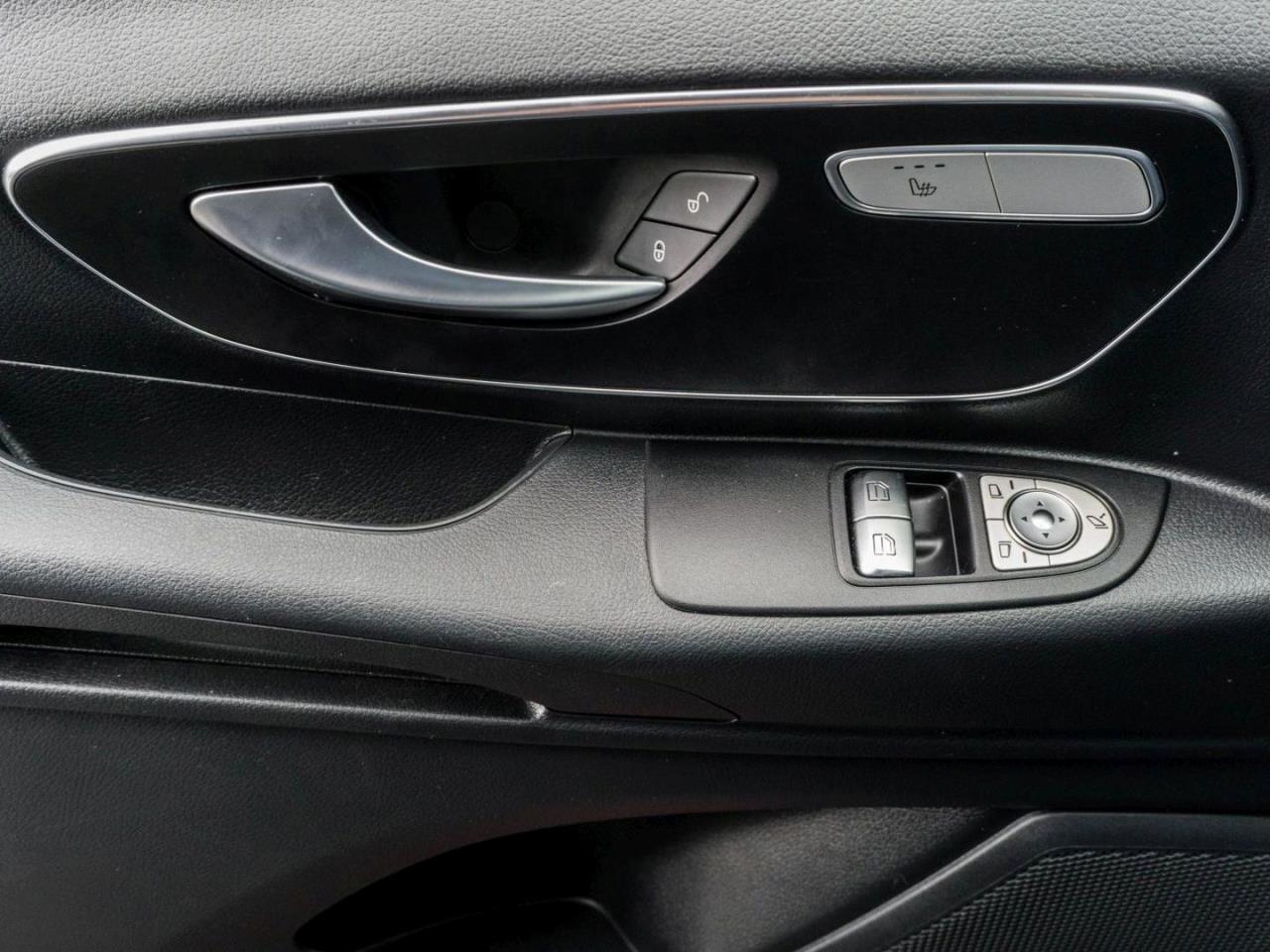 Mercedes-Benz Vito 124 CDI 4x4 Tourer PRO Lang Distronic Navi