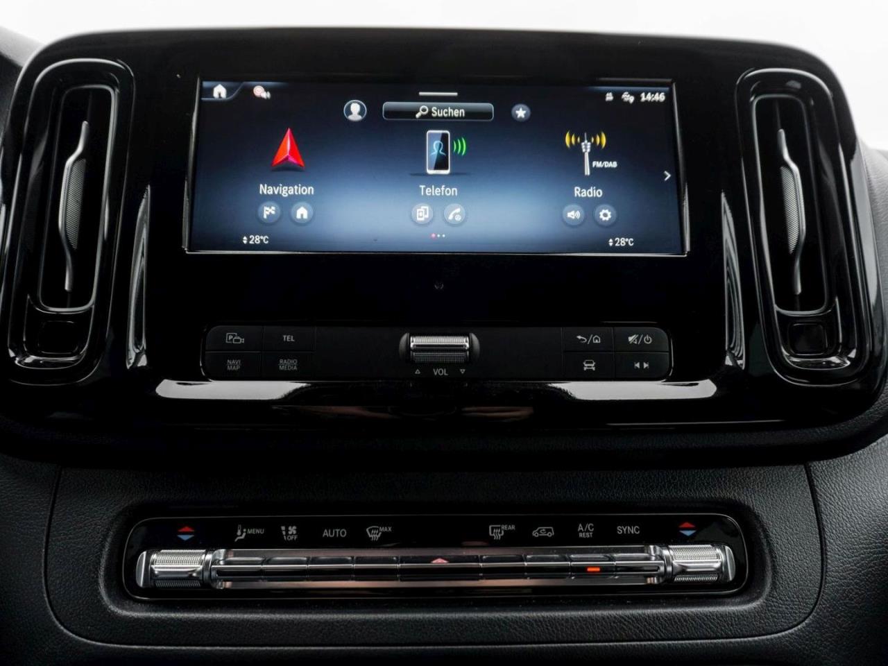 Mercedes-Benz Vito 124 CDI 4x4 Tourer PRO Lang Distronic Navi