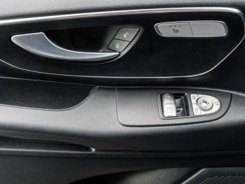 Mercedes-Benz Vito 124 CDI 4x4 Tourer PRO Lang Distronic Navi