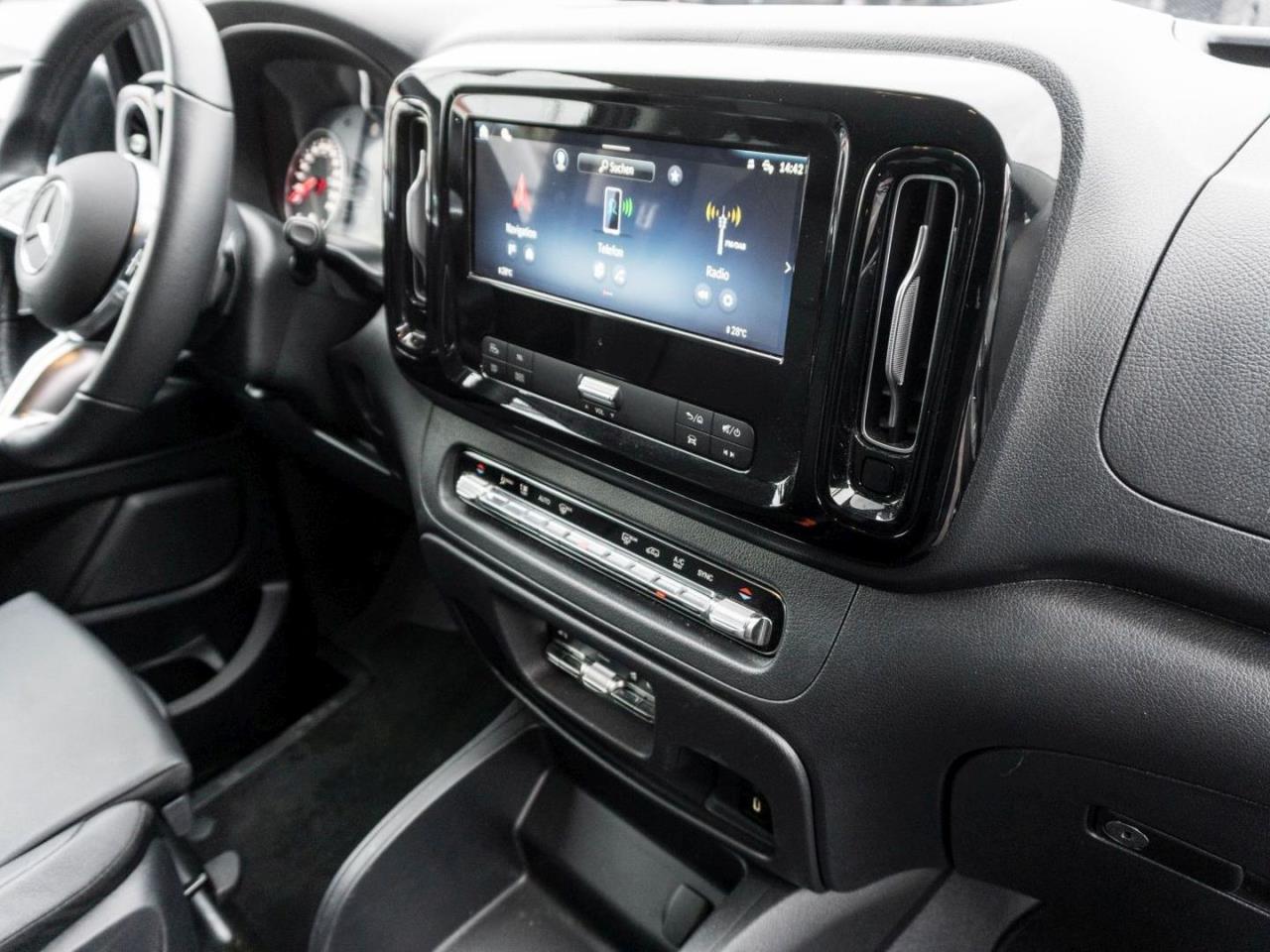 Mercedes-Benz Vito 124 CDI 4x4 Tourer PRO Lang Distronic Navi