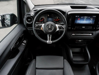 Mercedes-Benz Vito 124 CDI 4x4 Tourer PRO Lang Distronic Navi