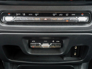 Mercedes-Benz Vito 124 CDI 4x4 Tourer PRO Lang Distronic Navi