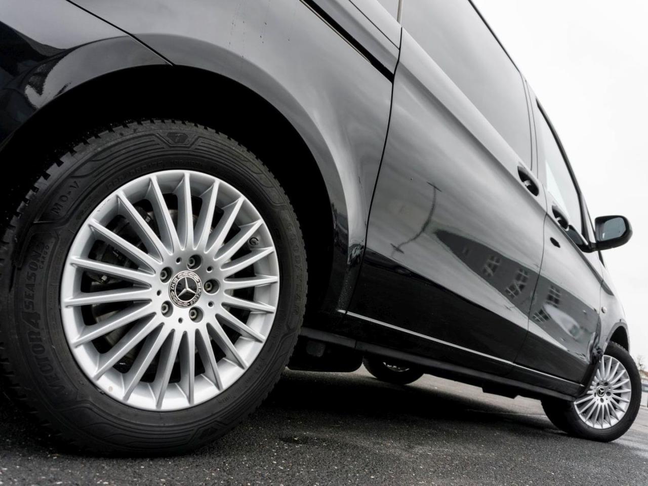 Mercedes-Benz Vito 124 CDI 4x4 Tourer PRO Lang Distronic Navi