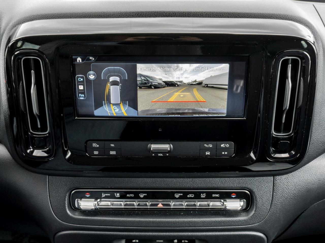 Mercedes-Benz Vito 124 CDI 4x4 Tourer PRO Lang Distronic Navi