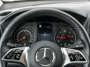 Mercedes-Benz Vito 124 CDI 4x4 Tourer PRO Lang Distronic Navi