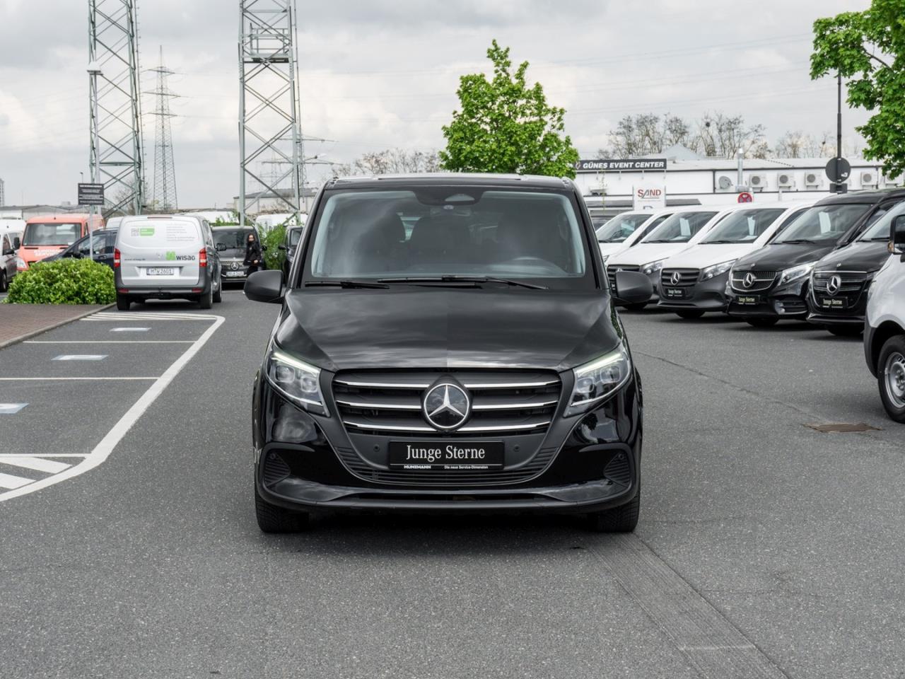 Mercedes-Benz Vito 124 CDI 4x4 Tourer PRO Lang Distronic Navi