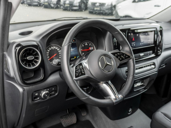 Mercedes-Benz Vito 124 CDI 4x4 Tourer PRO Lang Distronic Navi