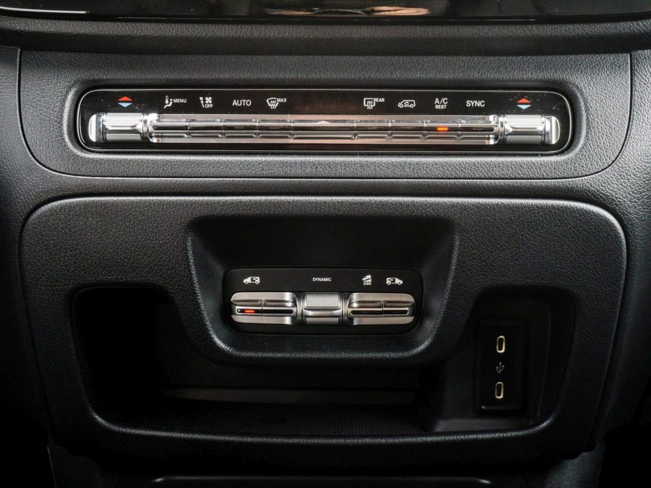 Mercedes-Benz Vito 124 CDI 4x4 Tourer PRO Lang Distronic 360°