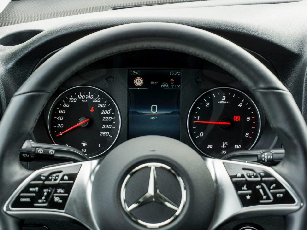 Mercedes-Benz Vito 124 CDI 4x4 Tourer PRO Lang Distronic 360°