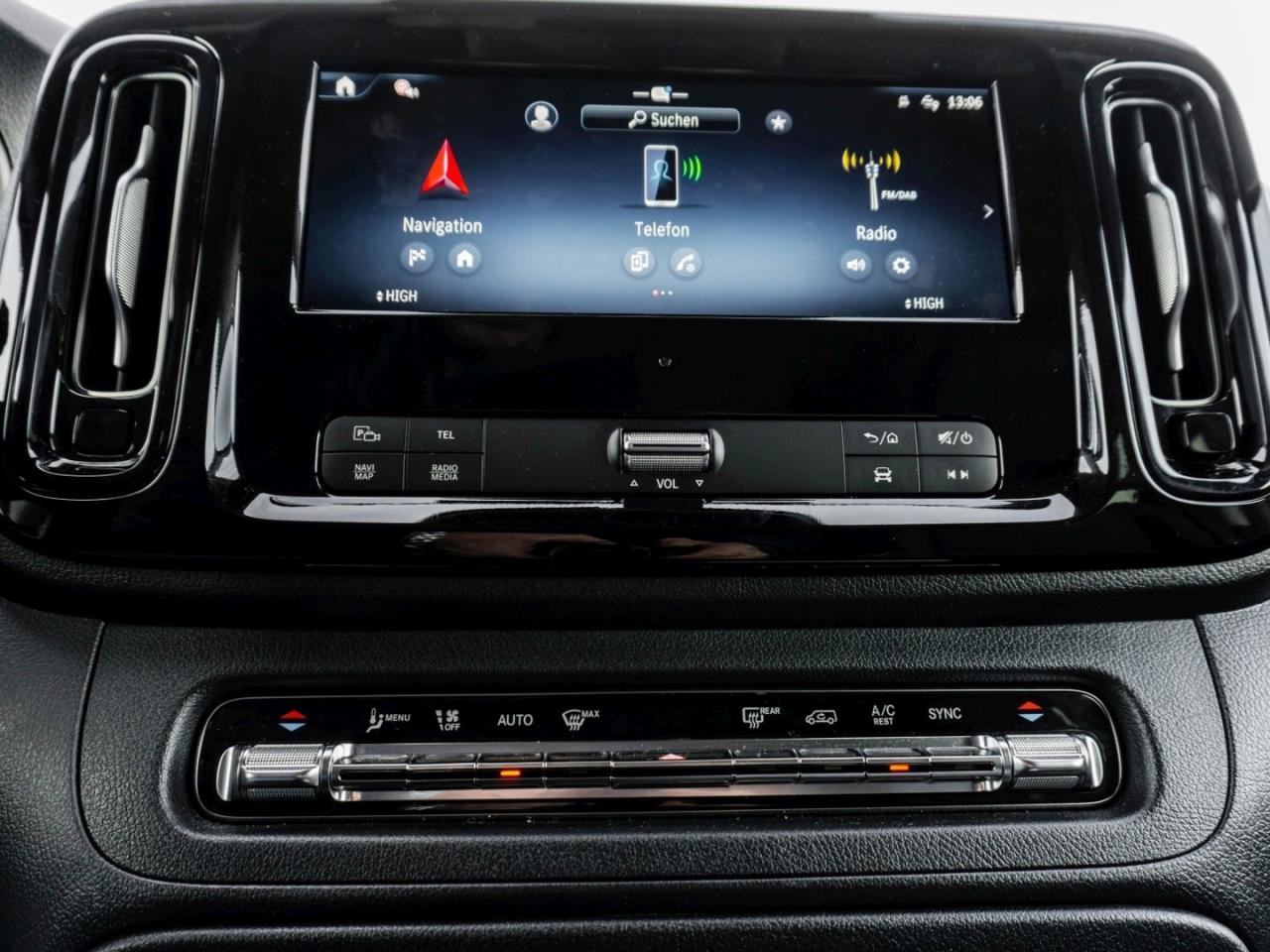 Mercedes-Benz Vito 124 CDI 4x4 Tourer PRO Lang Distronic Navi